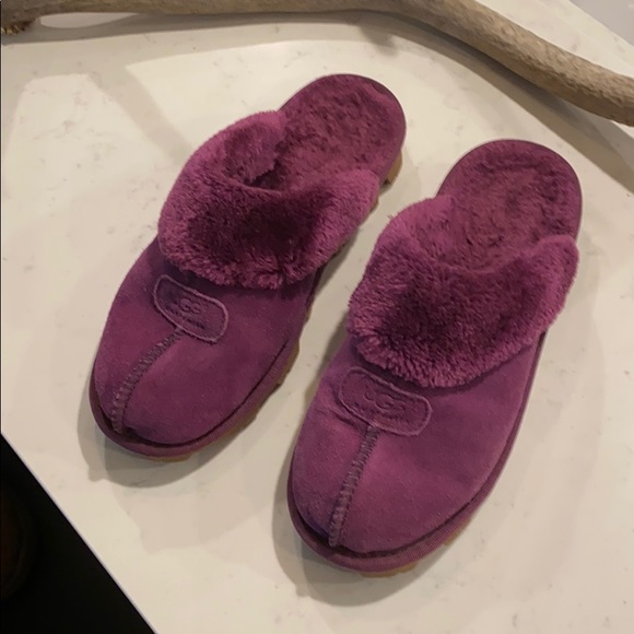UGG Shoes - {UGG} Slippers
